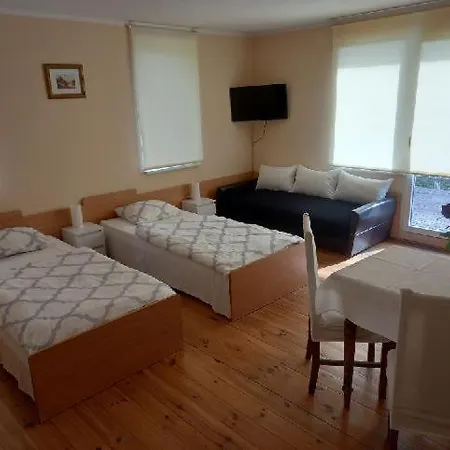 Motel Rooms Noclegi *