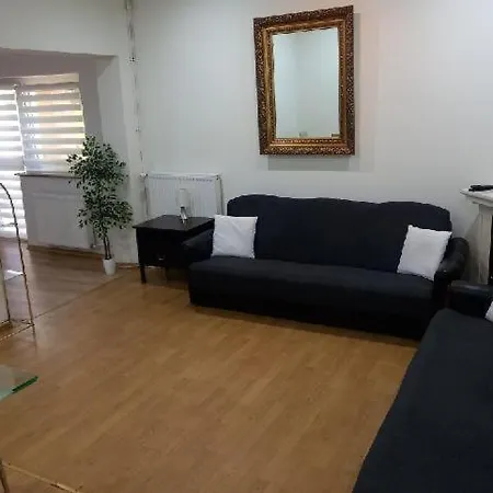 Rooms Noclegi Bytyn