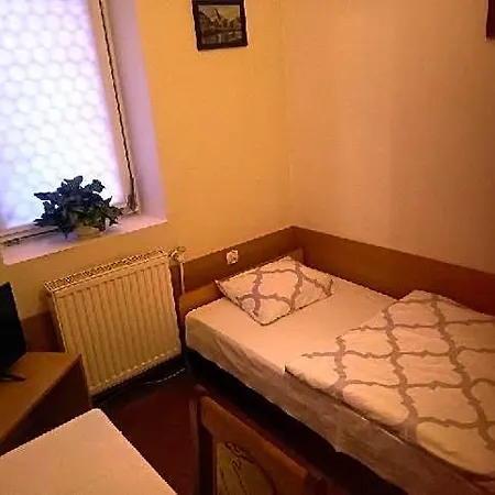 Rooms Noclegi * Bytyn