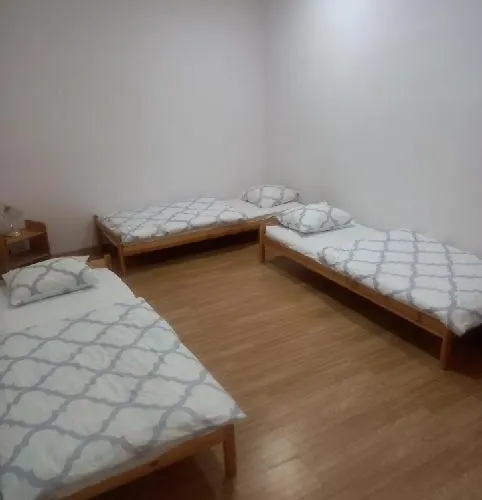 Motel Rooms Noclegi Bytyn